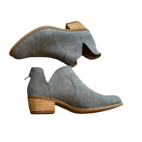 B.O.C Women's Stacked Heel Lucy Comfort Suede Shooties in Light Gray 9.5 NWOB - Picture 7 of 15
